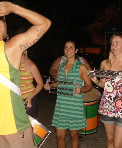 Chega Por Cima Que Eu Brinco No Baixo